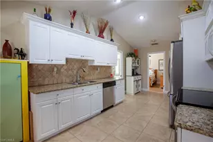 611 SE 20th Pl, Cape Coral, FL 33990 - Photo 19