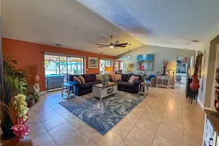 611 SE 20th Pl, Cape Coral, FL 33990 - Photo 11