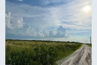 6985 6th Rd, Labelle, FL 33935 - Photo 5