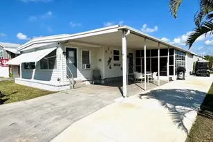 5525 Ben Franklin Ln, North Fort Myers, FL 33917 - Photo 3