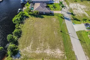 1019 NW 35th Ave, Cape Coral, FL 33993 - Photo 9