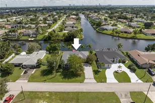 209 SE 20th Ct, Cape Coral, FL 33990 - Photo 3