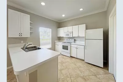 906 Alfreda Ave, Lehigh Acres, FL 33971 - Photo 11