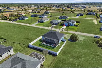 3911 NW 40th Ter, Cape Coral, FL 33993 - Photo 43