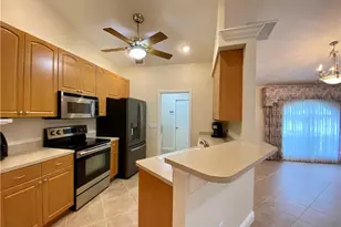 2615 SW 52nd Ln, Cape Coral, FL 33914 - Photo 17