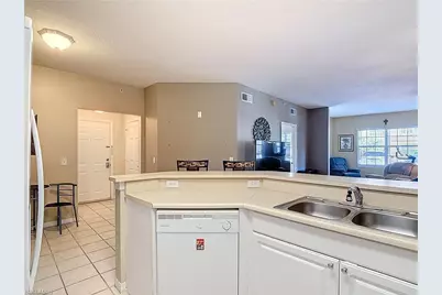 15630 Ocean Walk Cir #102, Fort Myers, FL 33908 - Photo 9