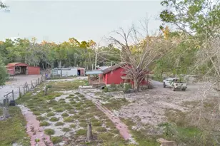 6850 Carmelita Dr, Fort Myers, FL 33905 - Photo 9