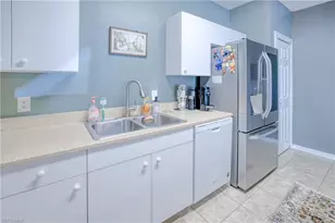 1040 Hancock Creek S Blvd, Cape Coral, FL 33909 - Photo 9