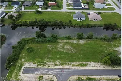 816 NE 12th St, Cape Coral, FL 33909 - Photo 3