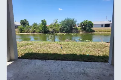 654 NE 5th Pl, Cape Coral, FL 33993 - Photo 39