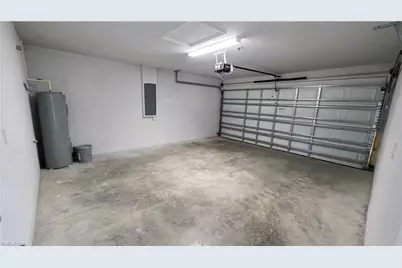 2909 SW Santa Barbara Pl, Cape Coral, FL 33914 - Photo 13