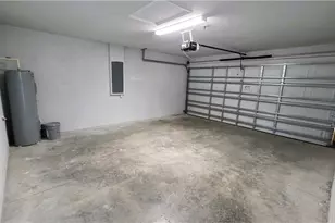 2909 SW Santa Barbara Pl, Cape Coral, FL 33914 - Photo 13