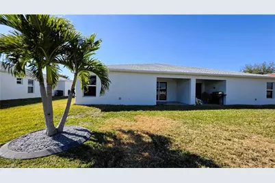 2909 SW Santa Barbara Pl, Cape Coral, FL 33914 - Photo 15