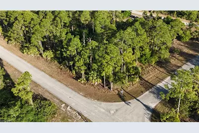 1251 Bermar St, Fort Myers, FL 33913 - Photo 7