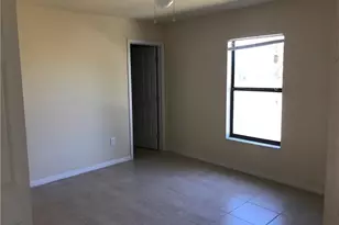 1018 SE 24th Ave, Cape Coral, FL 33990 - Photo 5