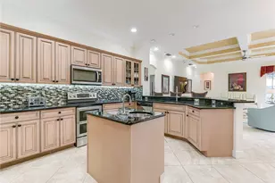 8908 Crown Colony Blvd, Fort Myers, FL 33908 - Photo 15