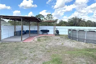 1086 W Leader Ct, Labelle, FL 33935 - Photo 5