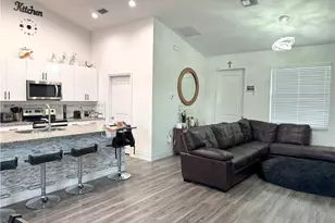 1086 W Leader Ct, Labelle, FL 33935 - Photo 15