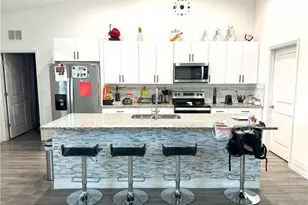 1086 W Leader Ct, Labelle, FL 33935 - Photo 7