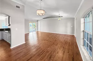 326 SW 29th St, Cape Coral, FL 33914 - Photo 5