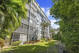 290 Naples Cove Dr, Naples, FL 34110 - Photo 19