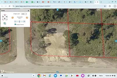 946 Columbus Blvd S, Lehigh Acres, FL 33974 - Photo 3