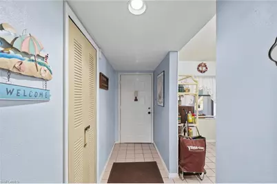 9305 Lake Park Dr #102, Fort Myers, FL 33919 - Photo 7
