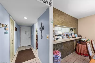 9305 Lake Park Dr #102, Fort Myers, FL 33919 - Photo 13