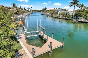 1126 Harbour Cottage Ct, Sanibel, FL 33957 - Photo 3