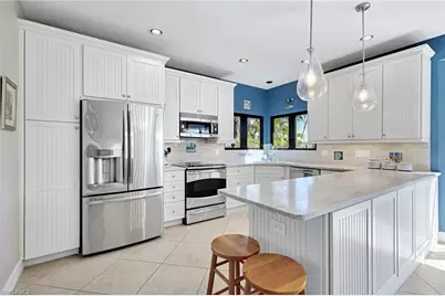 1126 Harbour Cottage Ct, Sanibel, FL 33957 - Photo 9