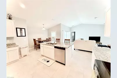 428 NW 13th Ter, Cape Coral, FL 33993 - Photo 5