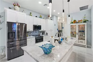 3733 SW 1st Ln, Cape Coral, FL 33991 - Photo 7