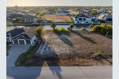 1418 NW 33rd Pl, Cape Coral, FL 33993 - Photo 5