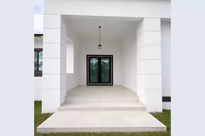 3985 Everglades Blvd N, Naples, FL 34120 - Photo 3