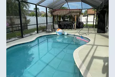 320 SE 28th Ter, Cape Coral, FL 33904 - Photo 11