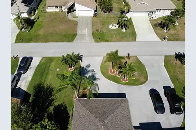 320 SE 28th Ter, Cape Coral, FL 33904 - Photo 23