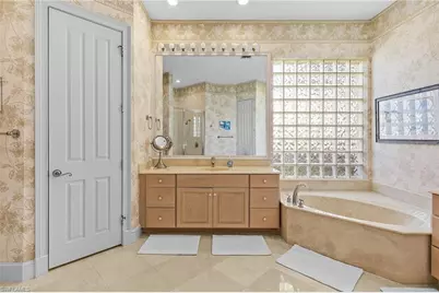 15641 Glenisle Way, Fort Myers, FL 33912 - Photo 21