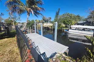 2248 Marina Park Dr, Fort Myers, FL 33905 - Photo 3