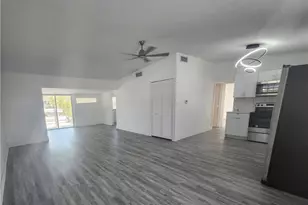 2248 Marina Park Dr, Fort Myers, FL 33905 - Photo 5