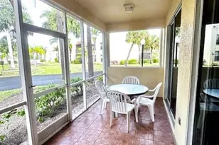 12505 McGregor Blvd, Fort Myers, FL 33919 - Photo 9