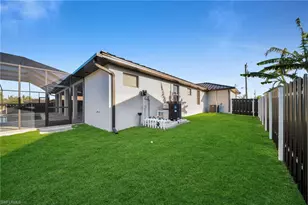 1425 NE 2nd St, Cape Coral, FL 33909 - Photo 39