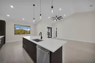 1425 NE 2nd St, Cape Coral, FL 33909 - Photo 11