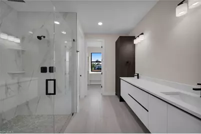 1425 NE 2nd St, Cape Coral, FL 33909 - Photo 29