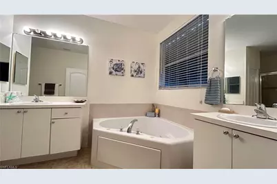 2557 Keystone Lake Dr, Cape Coral, FL 33909 - Photo 25