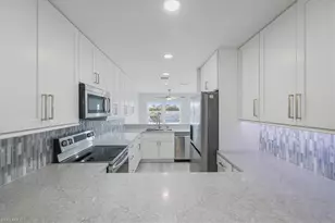 4211 SE 19th Pl, Cape Coral, FL 33904 - Photo 7