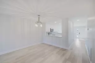 4211 SE 19th Pl, Cape Coral, FL 33904 - Photo 11