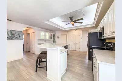 2030 SE 6th Ln, Cape Coral, FL 33990 - Photo 31