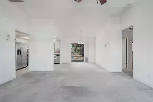 2206 SE 8th Pl, Cape Coral, FL 33990 - Photo 9