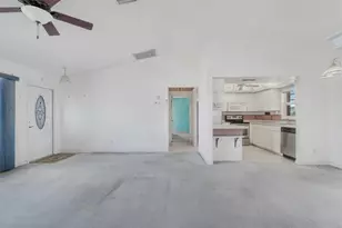 2206 SE 8th Pl, Cape Coral, FL 33990 - Photo 25