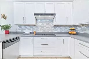 9006 Gladiolus Preserve Cir, Fort Myers, FL 33908 - Photo 13